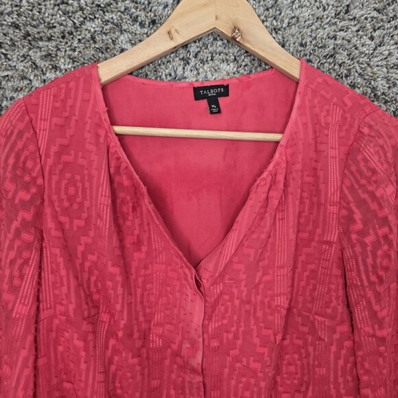 Talbots Top Womens MP Petite Medium Pink Textured Blouse V Neck Casual Ladies - Picture 7 of 7